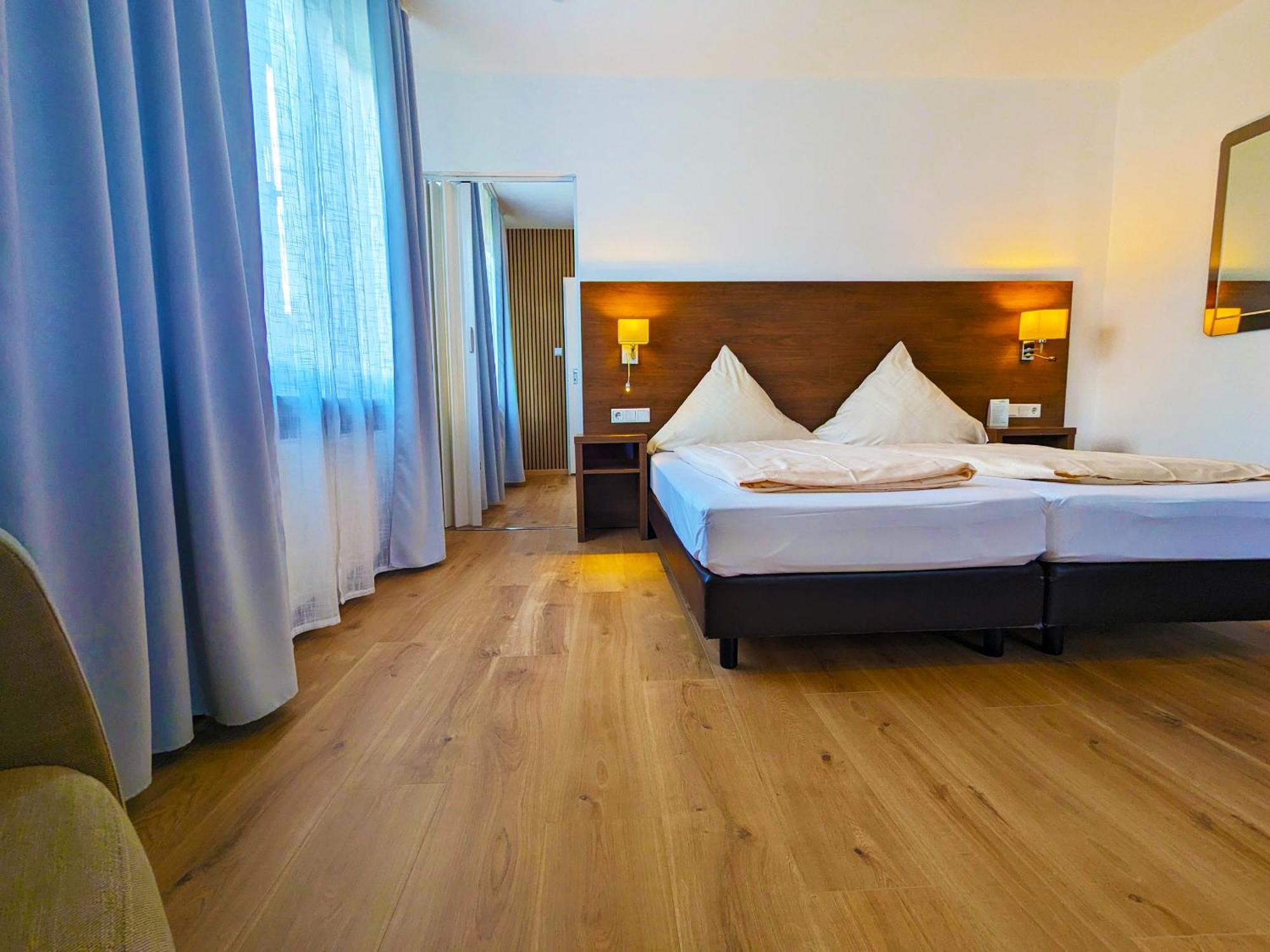 Hotel Berghof Wasserkuppe & Gaestehaus Fuldaquelle Gersfeld Habitación foto