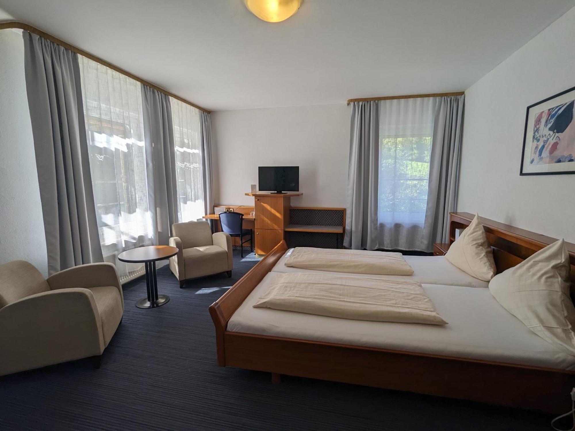 Hotel Berghof Wasserkuppe & Gaestehaus Fuldaquelle Gersfeld Habitación foto