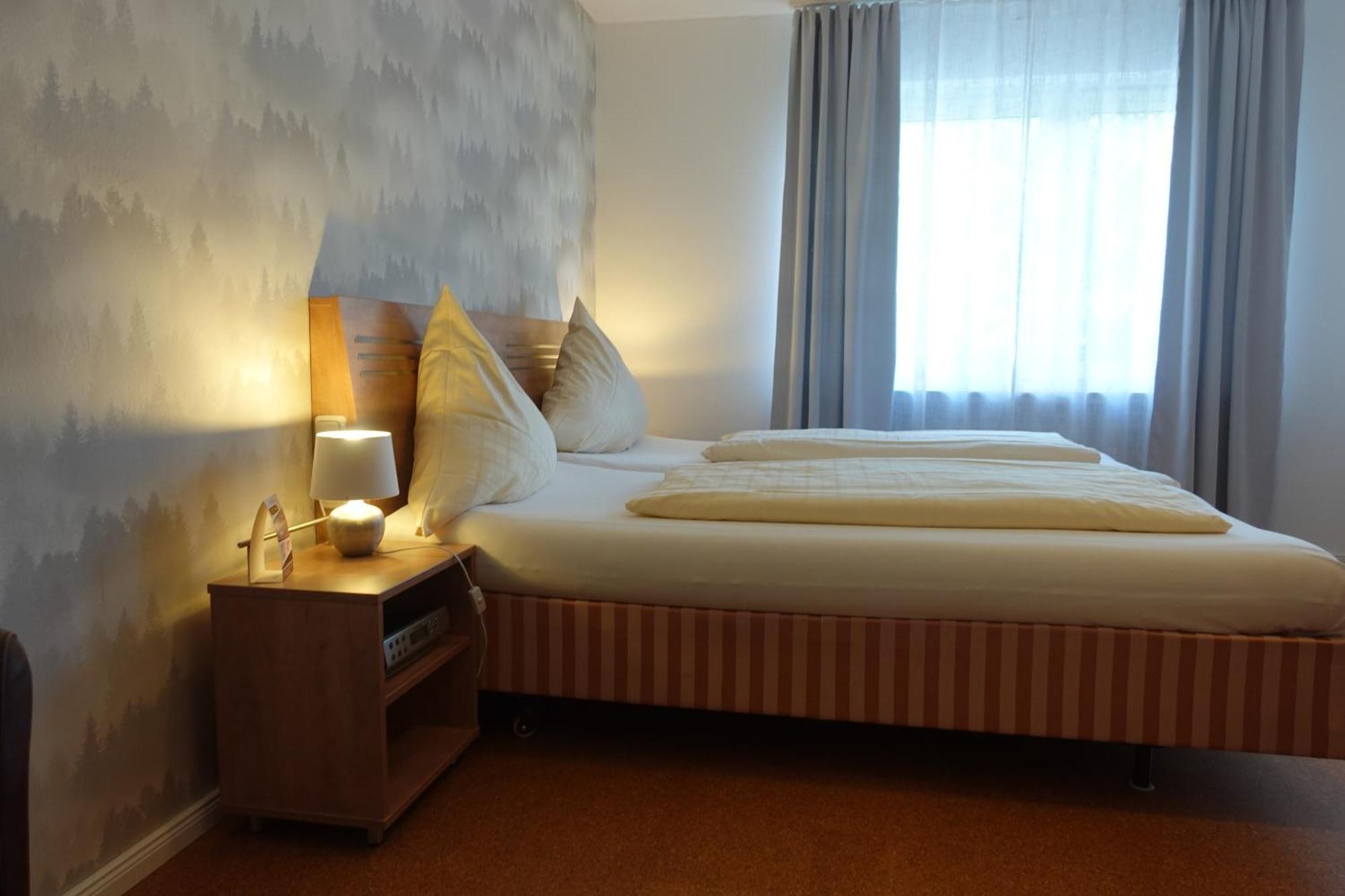 Hotel Berghof Wasserkuppe & Gaestehaus Fuldaquelle Gersfeld Habitación foto