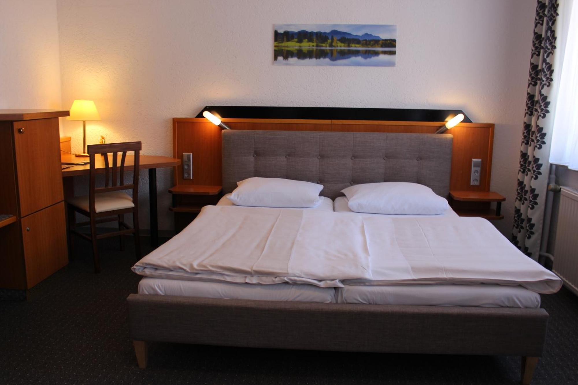 Hotel Berghof Wasserkuppe & Gaestehaus Fuldaquelle Gersfeld Habitación foto