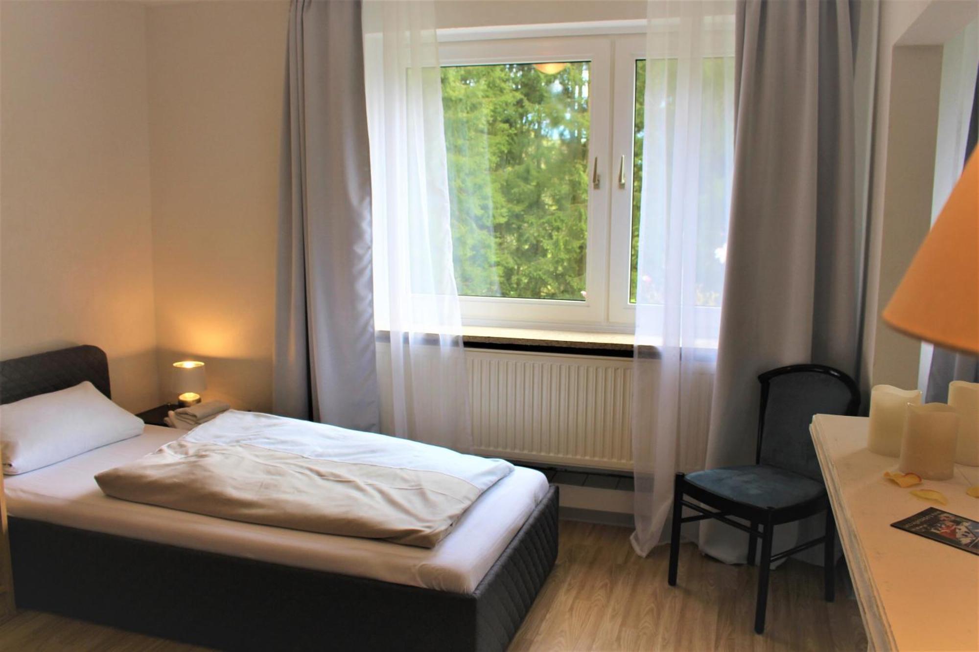 Hotel Berghof Wasserkuppe & Gaestehaus Fuldaquelle Gersfeld Habitación foto