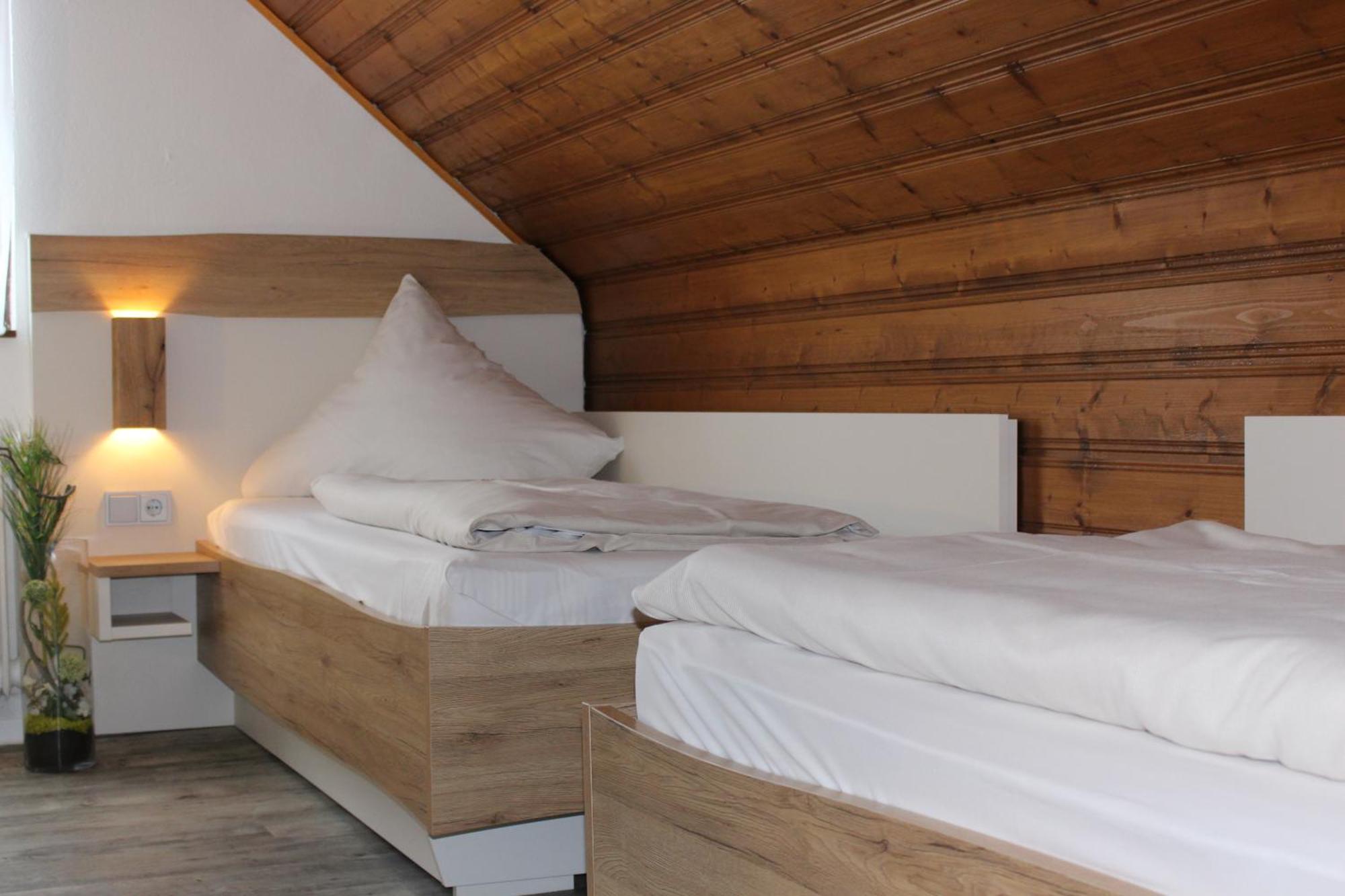 Hotel Berghof Wasserkuppe & Gaestehaus Fuldaquelle Gersfeld Habitación foto